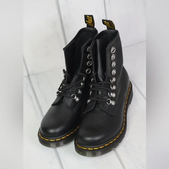 DR.Martens 1460 Virginia Leather Laced Boots Women's size 6 NEW - Picture 2 of 9